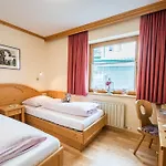 Апартаменты Appartementhaus Alpenrose Пертизау