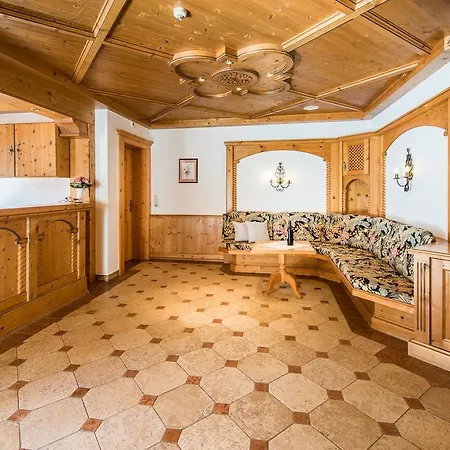 Apartment Appartementhaus Alpenrose Pertisau