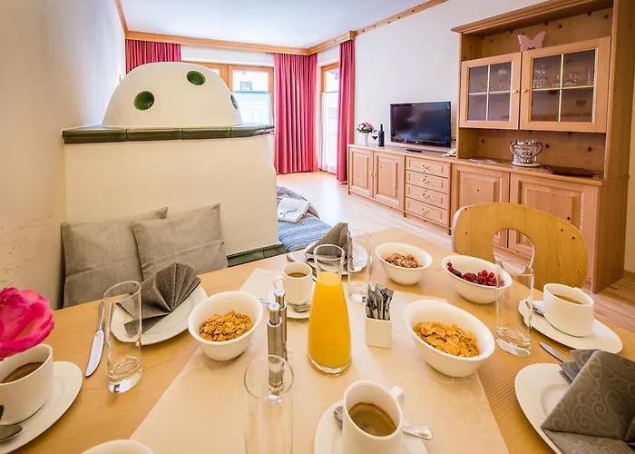 Апартаменты Appartementhaus Alpenrose Пертизау