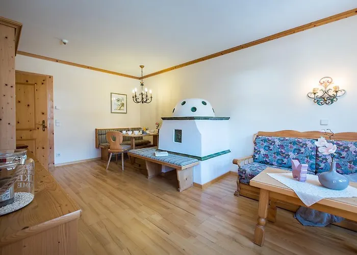 Апартаменты Appartementhaus Alpenrose Пертизау