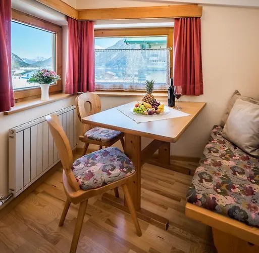 Appartementhaus Alpenrose Пертизау