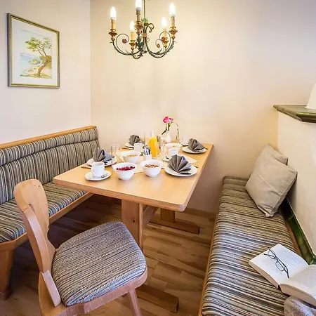 公寓 Appartementhaus Alpenrose 佩尔蒂绍