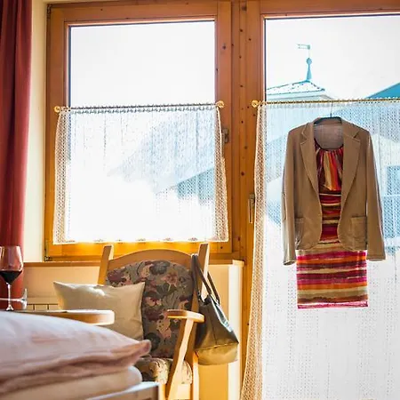 公寓 Appartementhaus Alpenrose 佩尔蒂绍